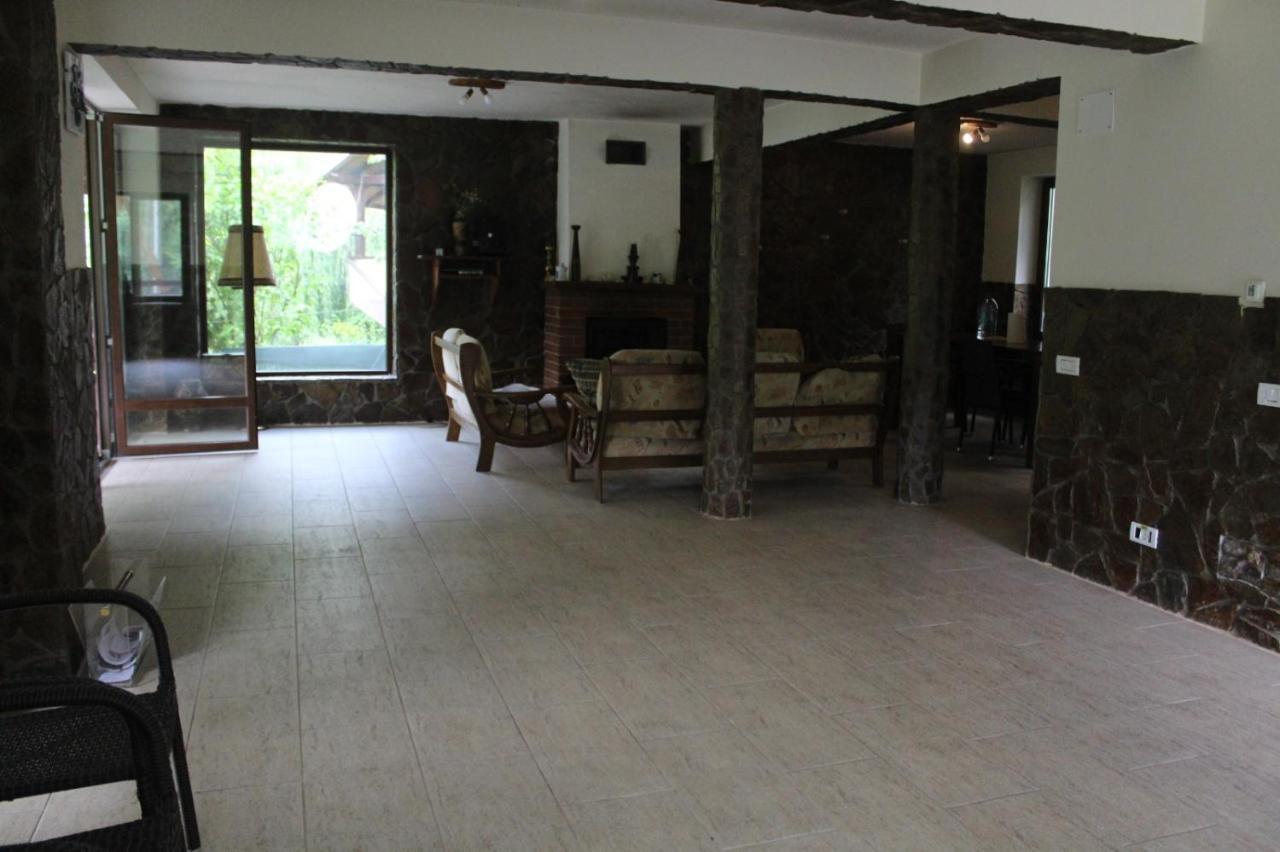 Hôtel Havva à Călimăneşti Extérieur photo