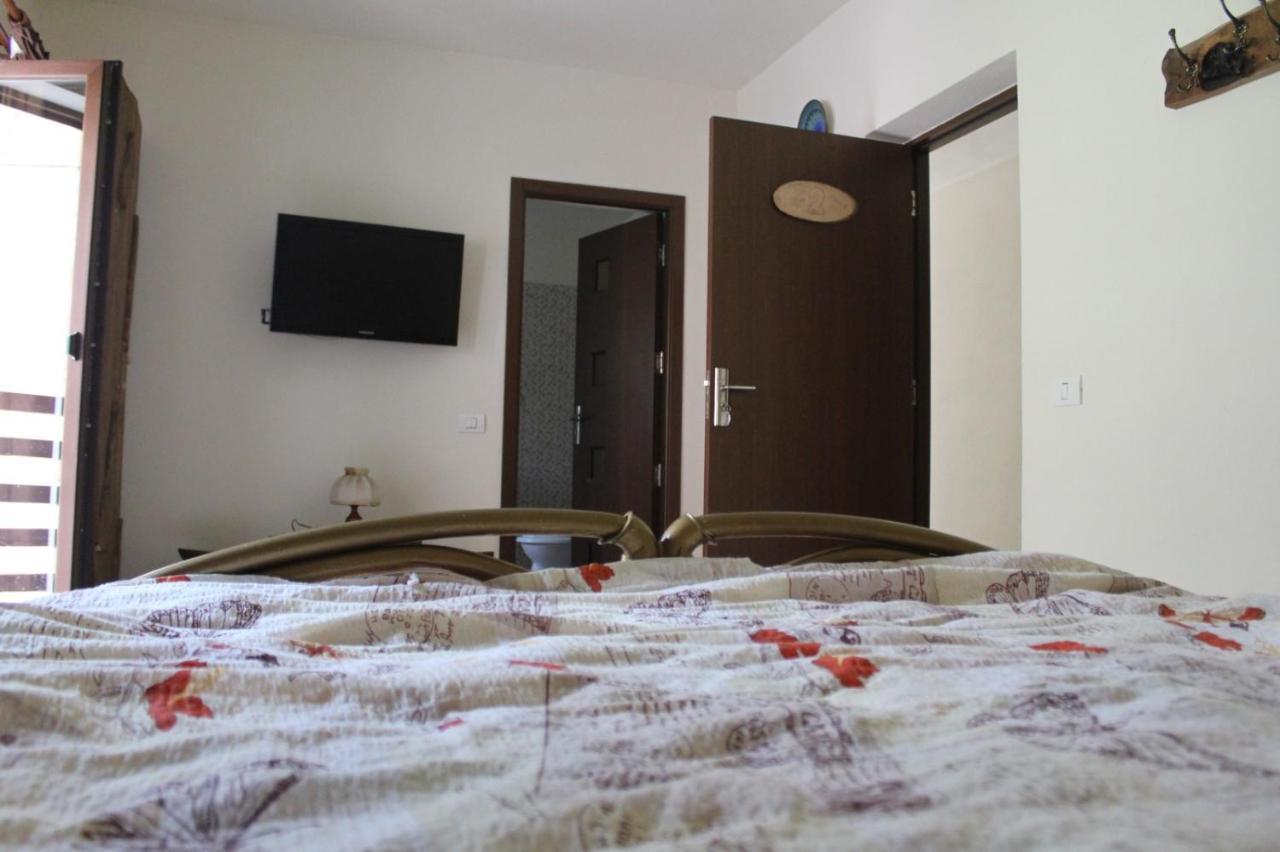 Hôtel Havva à Călimăneşti Extérieur photo