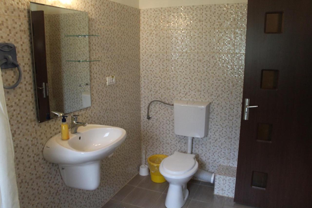 Hôtel Havva à Călimăneşti Extérieur photo